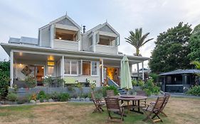Nikau Lodge